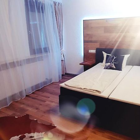 Gasthaus Zum Hirsch Hotel Lampoldshausen Kültér fotó
